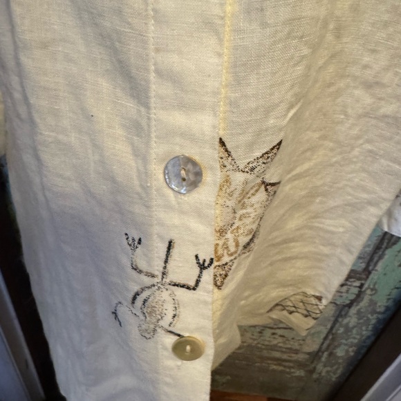 Vintage Linen Chico's Cream Button-Up Top with Animal Print - Picture 2 of 7